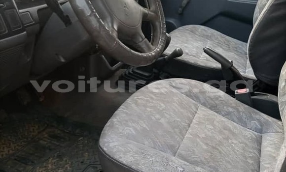 Sayi Na hannu Mitsubishi L200 Red Mota in Libreville a estuary Sayi Na hannu Mitsubishi L200 Red Mota in Libreville a estuary