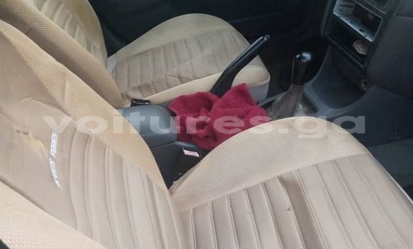 Sayi Na hannu Toyota Avensis Green Mota in Libreville a estuary Sayi Na hannu Toyota Avensis Green Mota in Libreville a estuary