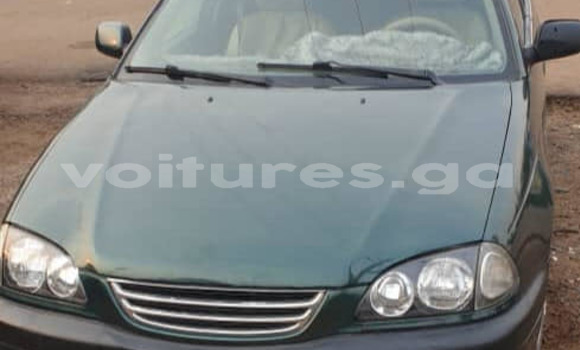 Sayi Na hannu Toyota Avensis Green Mota in Libreville a estuary Sayi Na hannu Toyota Avensis Green Mota in Libreville a estuary