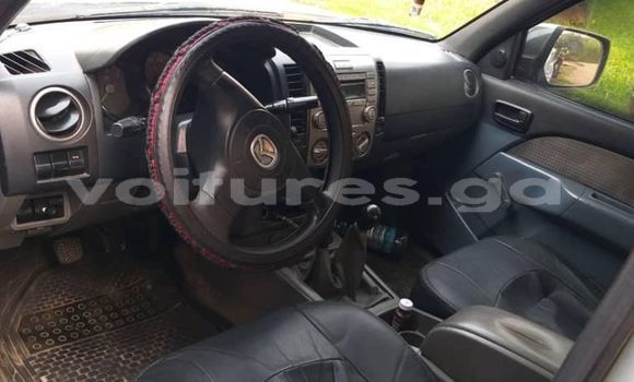 Sayi Na hannu Mazda BT-50 White Mota in Libreville a estuary Sayi Na hannu Mazda BT-50 White Mota in Libreville a estuary