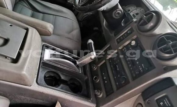 Sayi Na hannu Hummer H2 Azurfa Mota in Libreville a estuary Sayi Na hannu Hummer H2 Azurfa Mota in Libreville a estuary