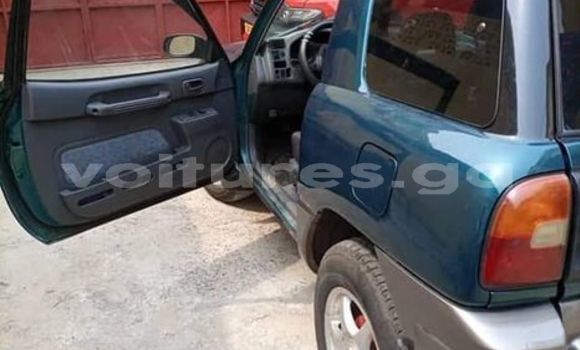 Sayi Na hannu Toyota RAV4 Green Mota in Libreville a estuary Sayi Na hannu Toyota RAV4 Green Mota in Libreville a estuary