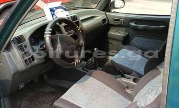 Sayi Na hannu Toyota RAV4 Green Mota in Libreville a estuary Sayi Na hannu Toyota RAV4 Green Mota in Libreville a estuary