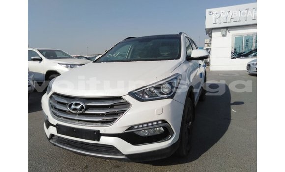 Acheter Import Voiture Hyundai Santa Fe Blanc à Import - Dubai, Estuaire Acheter Import Voiture Hyundai Santa Fe Blanc à Import - Dubai, Estuaire