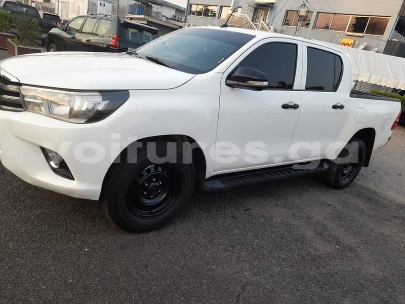 Big with watermark toyota hilux estuaire libreville 7417