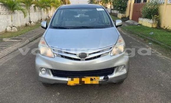 Sayi Na hannu Toyota Avanza Azurfa Mota in Libreville a estuary Sayi Na hannu Toyota Avanza Azurfa Mota in Libreville a estuary