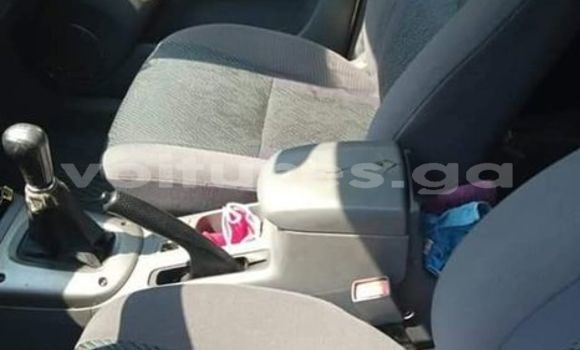 Sayi Na hannu Toyota RAV4 Brown Mota in Libreville a estuary Sayi Na hannu Toyota RAV4 Brown Mota in Libreville a estuary