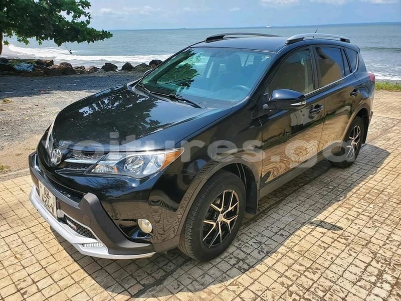 Big with watermark toyota rav4 estuaire libreville 7424