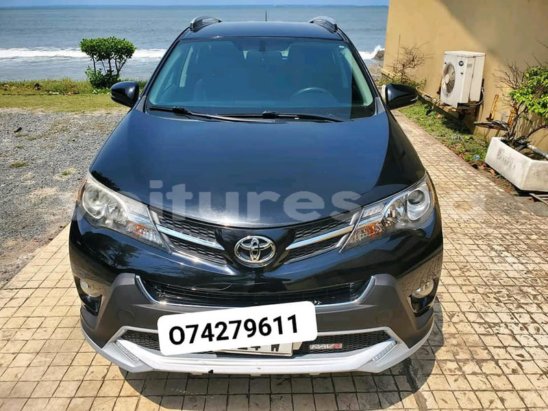 Big with watermark toyota rav4 estuaire libreville 7424