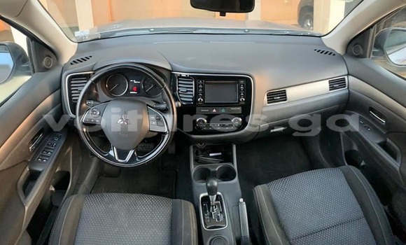 Sayi Sabo Mitsubishi Outlander Azurfa Mota in Libreville a estuary Sayi Sabo Mitsubishi Outlander Azurfa Mota in Libreville a estuary