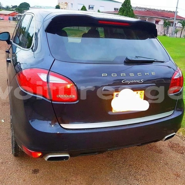 Big with watermark porsche cayenne estuaire libreville 7432