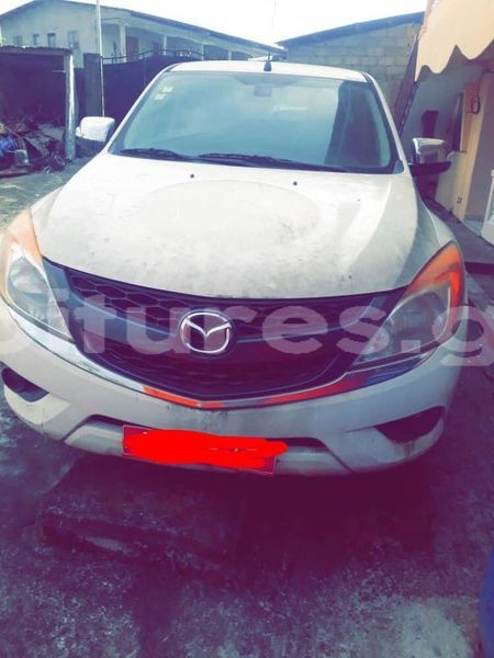 Big with watermark mazda bt 50 estuaire libreville 7444