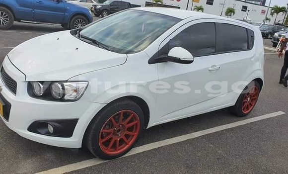 Acheter Occasion Voiture Chevrolet Aveo Blanc à Libreville, Estuaire Acheter Occasion Voiture Chevrolet Aveo Blanc à Libreville, Estuaire