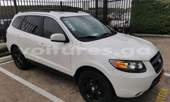 Buy Used Hyundai Santa Fe White Car in Libreville in Estuary Buy Used Hyundai Santa Fe White Car in Libreville in Estuary