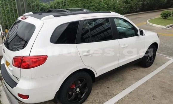 Buy Used Hyundai Santa Fe White Car in Libreville in Estuary Buy Used Hyundai Santa Fe White Car in Libreville in Estuary