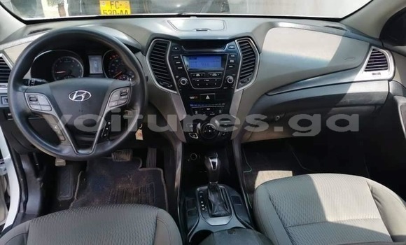 Buy Used Hyundai Santa Fe White Car in Libreville in Estuary Buy Used Hyundai Santa Fe White Car in Libreville in Estuary