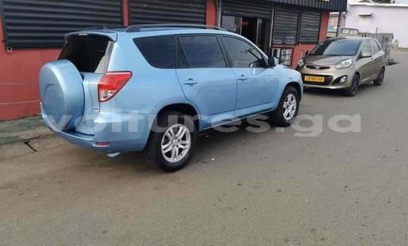 Acheter Occasion Voiture Toyota RAV4 Bleu à Libreville, Estuaire Acheter Occasion Voiture Toyota RAV4 Bleu à Libreville, Estuaire