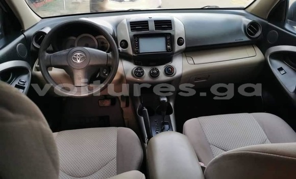 Acheter Occasion Voiture Toyota RAV4 Bleu à Libreville, Estuaire Acheter Occasion Voiture Toyota RAV4 Bleu à Libreville, Estuaire