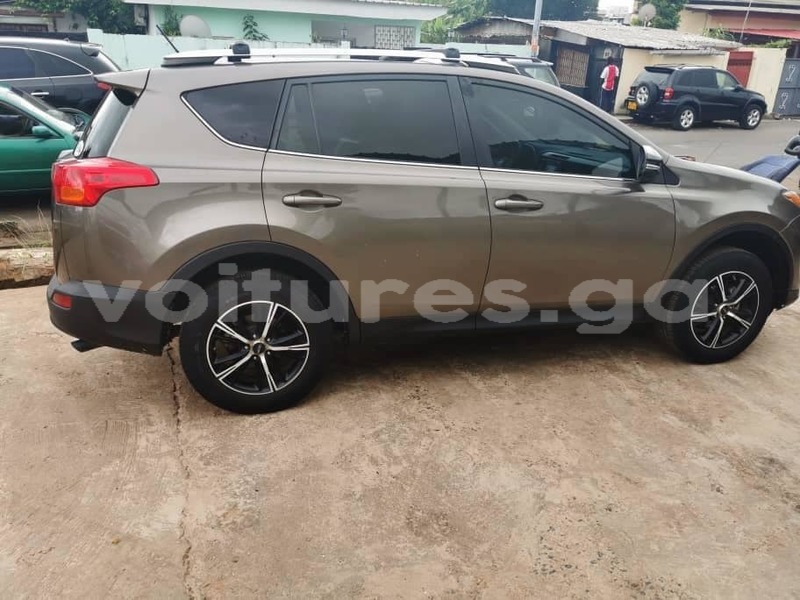 Big with watermark toyota rav4 estuaire libreville 7476