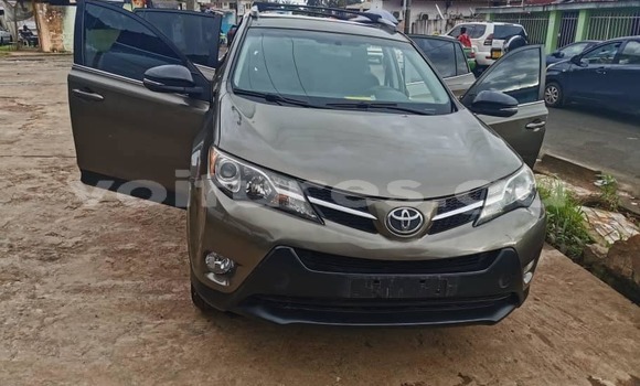 Buy Used Toyota RAV4 Green Car in Libreville in Estuary Buy Used Toyota RAV4 Green Car in Libreville in Estuary