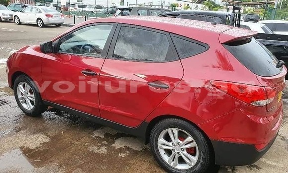 Buy Used Hyundai ix35 Red Car in Libreville in Estuary Buy Used Hyundai ix35 Red Car in Libreville in Estuary