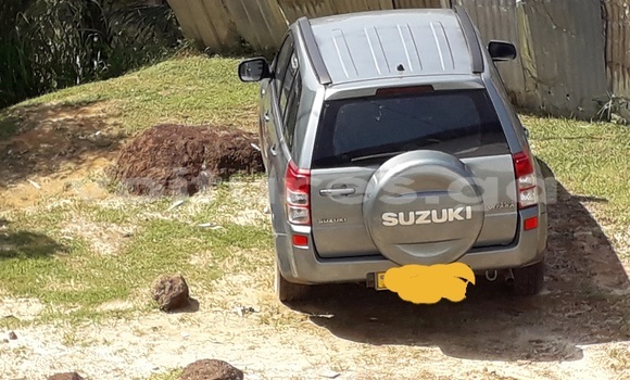 Sayi Na hannu Suzuki Grand Vitara Azurfa Mota in Libreville a estuary Sayi Na hannu Suzuki Grand Vitara Azurfa Mota in Libreville a estuary