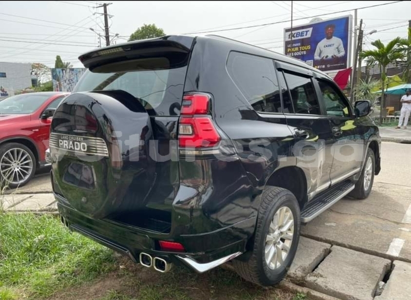 Big with watermark toyota prado estuaire libreville 7504