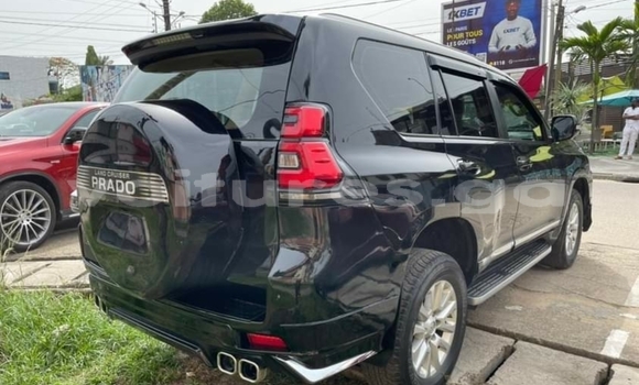 Acheter Import Voiture Toyota Prado Noir à Libreville, Estuaire Acheter Import Voiture Toyota Prado Noir à Libreville, Estuaire