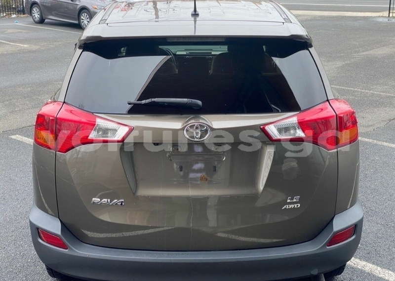 Big with watermark toyota rav4 estuaire libreville 7508