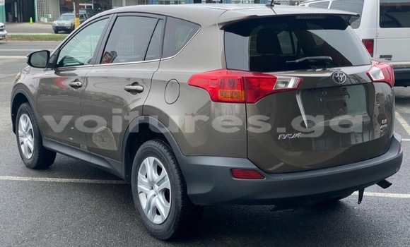 Acheter Occasion Voiture Toyota RAV4 Gris à Libreville, Estuaire Acheter Occasion Voiture Toyota RAV4 Gris à Libreville, Estuaire