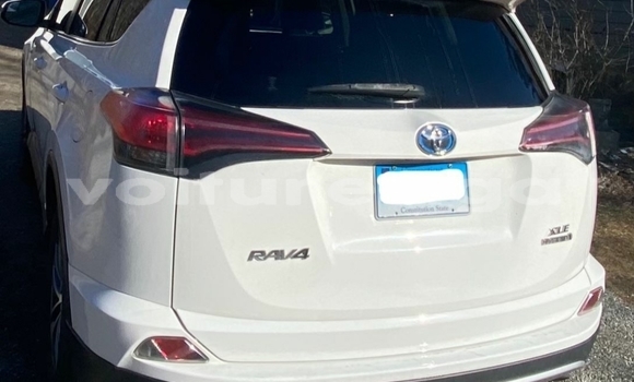 Acheter Occasion Voiture Toyota RAV4 Blanc à Fougamou, Ngounie Acheter Occasion Voiture Toyota RAV4 Blanc à Fougamou, Ngounie