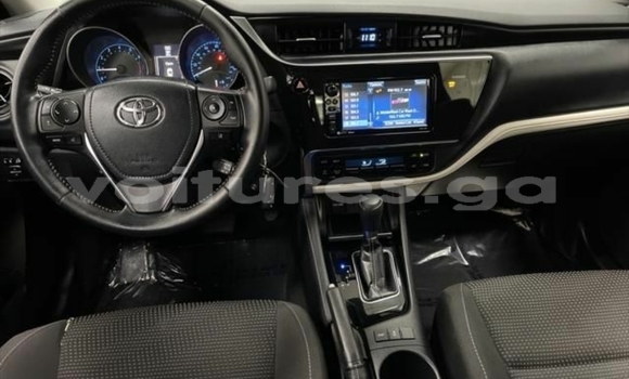 Acheter Occasion Voiture Toyota Corolla II Noir à Fougamou, Ngounie Acheter Occasion Voiture Toyota Corolla II Noir à Fougamou, Ngounie