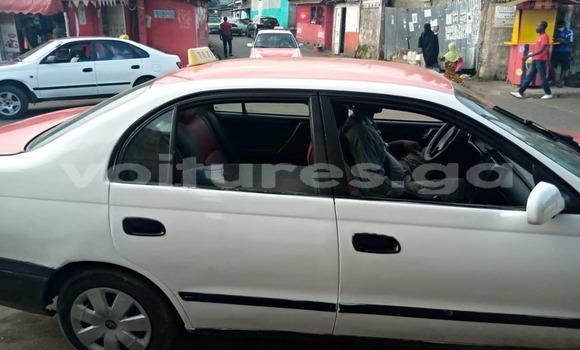 Acheter Occasion Voiture Toyota Carina Blanc à Libreville, Estuaire Acheter Occasion Voiture Toyota Carina Blanc à Libreville, Estuaire
