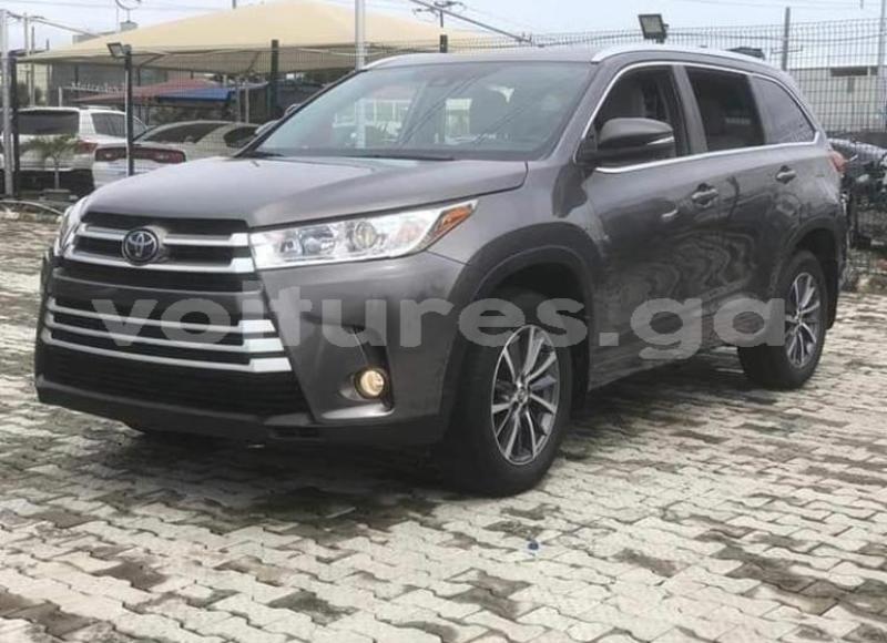 Big with watermark toyota highlander ogooue maritime port gentil 7518