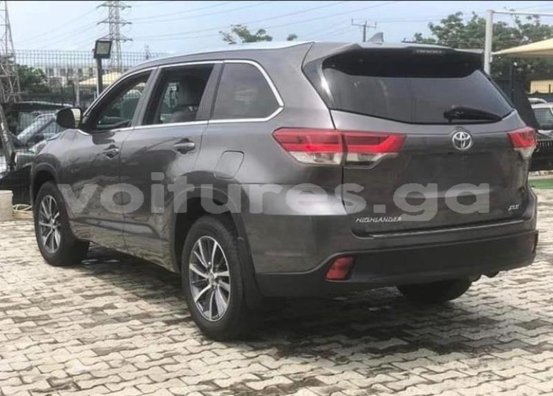 Big with watermark toyota highlander ogooue maritime port gentil 7518