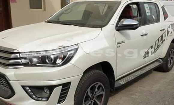 Acheter Occasion Voiture Toyota Hilux Blanc à Libreville, Estuaire Acheter Occasion Voiture Toyota Hilux Blanc à Libreville, Estuaire