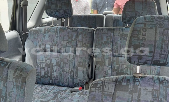 Buy Used Toyota Picnic Silver Car in Libreville in Estuary