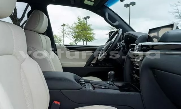 Sayi Na hannu Lexus LX 570 White Mota in Booue a Ogooue-Ivindo Sayi Na hannu Lexus LX 570 White Mota in Booue a Ogooue-Ivindo