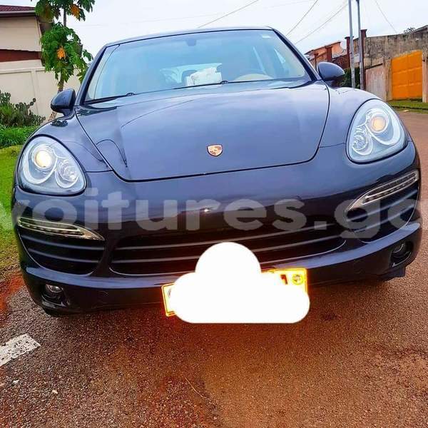 Big with watermark porsche cayenne estuaire libreville 7530