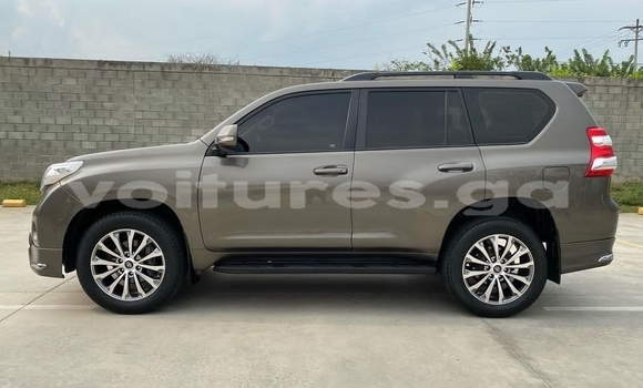 Acheter Occasion Voiture Toyota Land Cruiser Prado Marron à Libreville, Estuaire Acheter Occasion Voiture Toyota Land Cruiser Prado Marron à Libreville, Estuaire