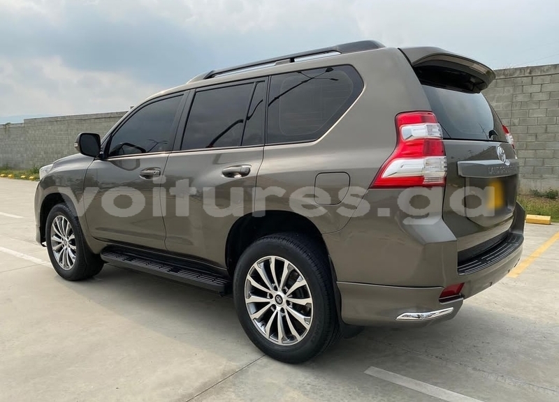 Big with watermark toyota land cruiser prado estuaire libreville 7531