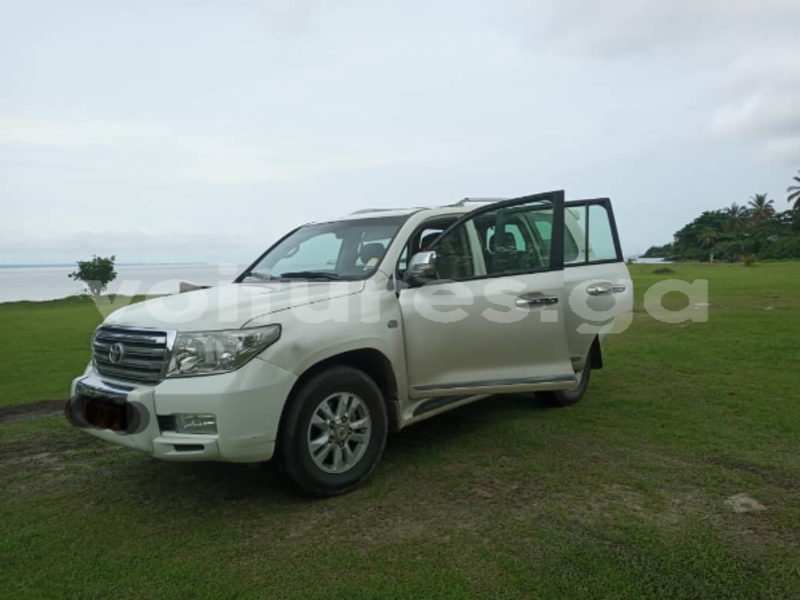 Big with watermark toyota land cruiser estuaire libreville 7532