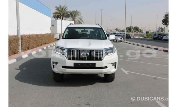 Acheter Import Voiture Toyota Prado Blanc à Import - Dubai, Estuaire Acheter Import Voiture Toyota Prado Blanc à Import - Dubai, Estuaire