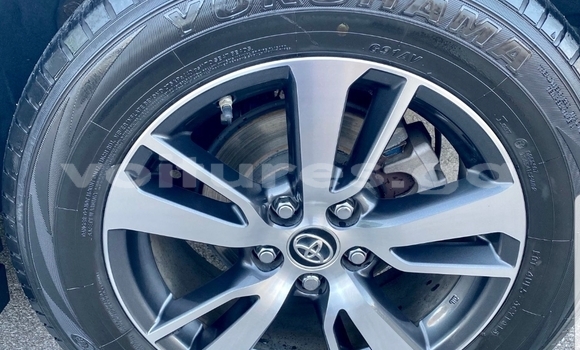 Acheter Occasion Voiture Toyota RAV4 Blanc à Lastoursville, Ogooue-Lolo Acheter Occasion Voiture Toyota RAV4 Blanc à Lastoursville, Ogooue-Lolo