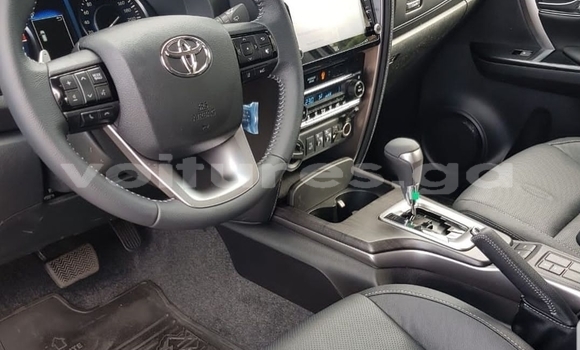 Acheter Occasion Voiture Toyota Hilux Surf Noir à Libreville, Estuaire Acheter Occasion Voiture Toyota Hilux Surf Noir à Libreville, Estuaire