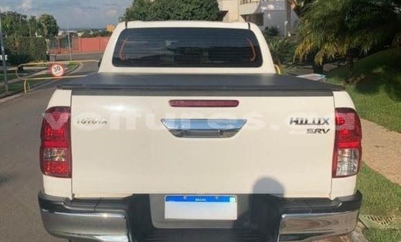Acheter Occasion Voiture Toyota Hilux Blanc à Libreville, Estuaire Acheter Occasion Voiture Toyota Hilux Blanc à Libreville, Estuaire