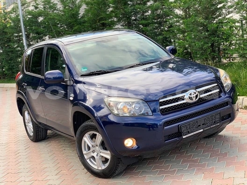 Big with watermark toyota rav4 ogooue lolo lastoursville 7553