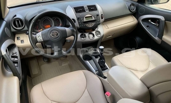 Acheter Occasion Voiture Toyota RAV4 Noir à Lastoursville, Ogooue-Lolo Acheter Occasion Voiture Toyota RAV4 Noir à Lastoursville, Ogooue-Lolo