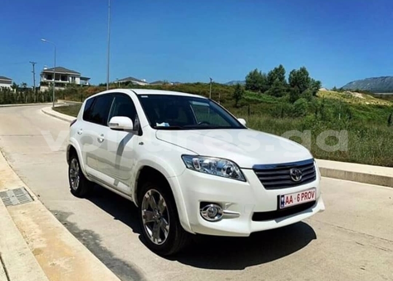 Big with watermark toyota rav4 estuaire libreville 7554