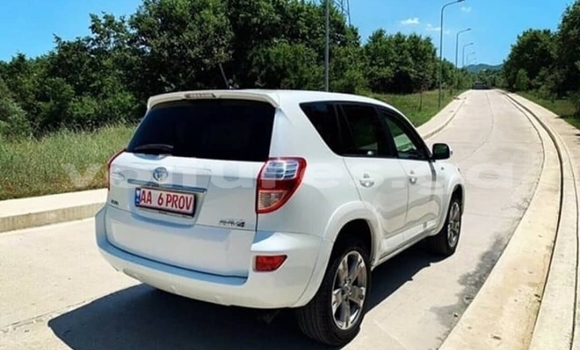 Acheter Occasion Voiture Toyota RAV4 Blanc à Libreville, Estuaire Acheter Occasion Voiture Toyota RAV4 Blanc à Libreville, Estuaire